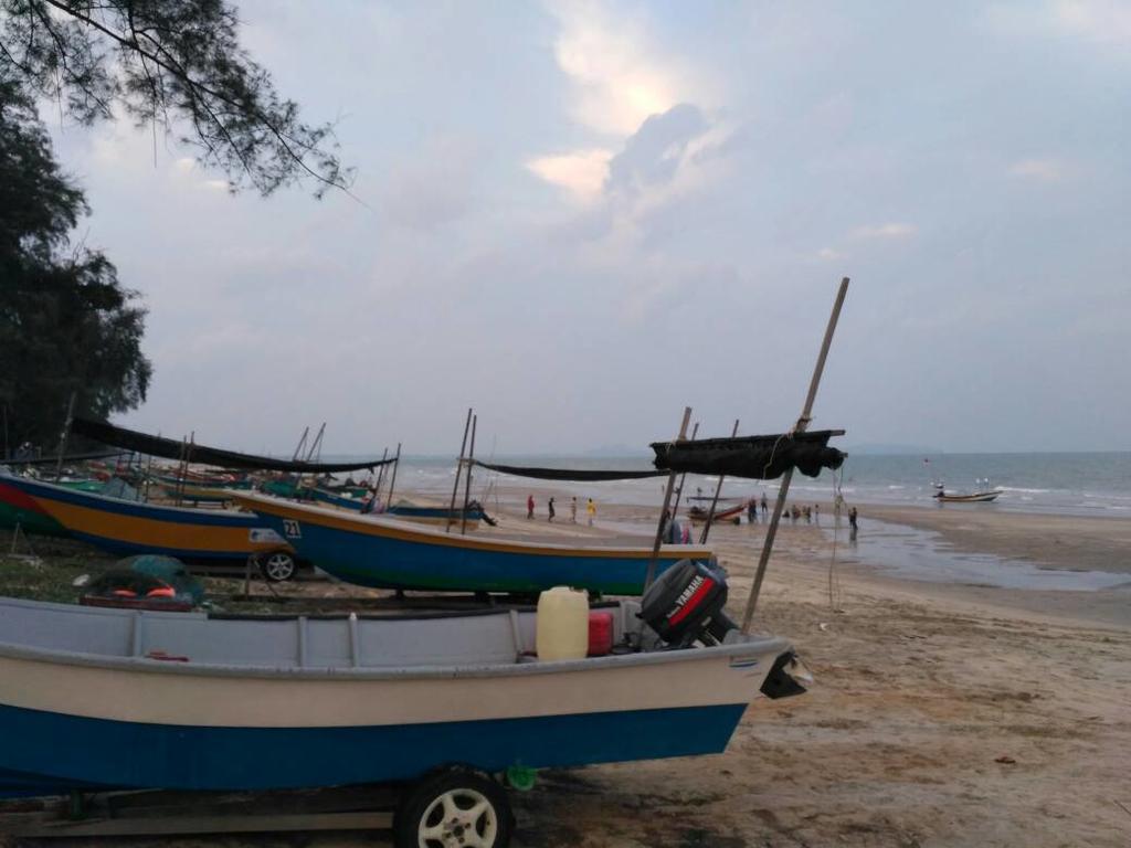 Damai Homestay Pantai Pelindung Kuantan Exterior foto